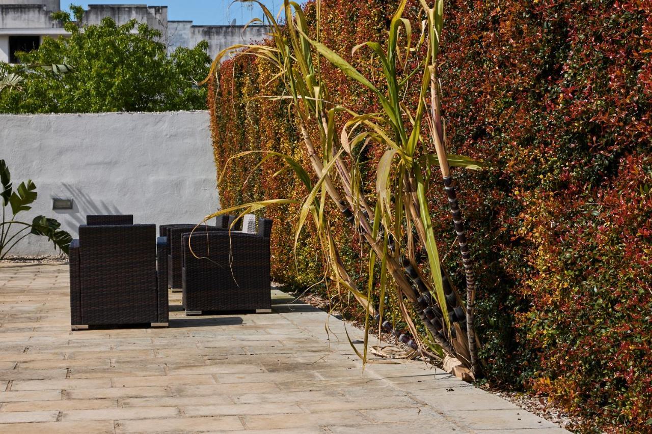 Il Giardino Di Flora Con Piscina Hotel Lecce Exterior foto