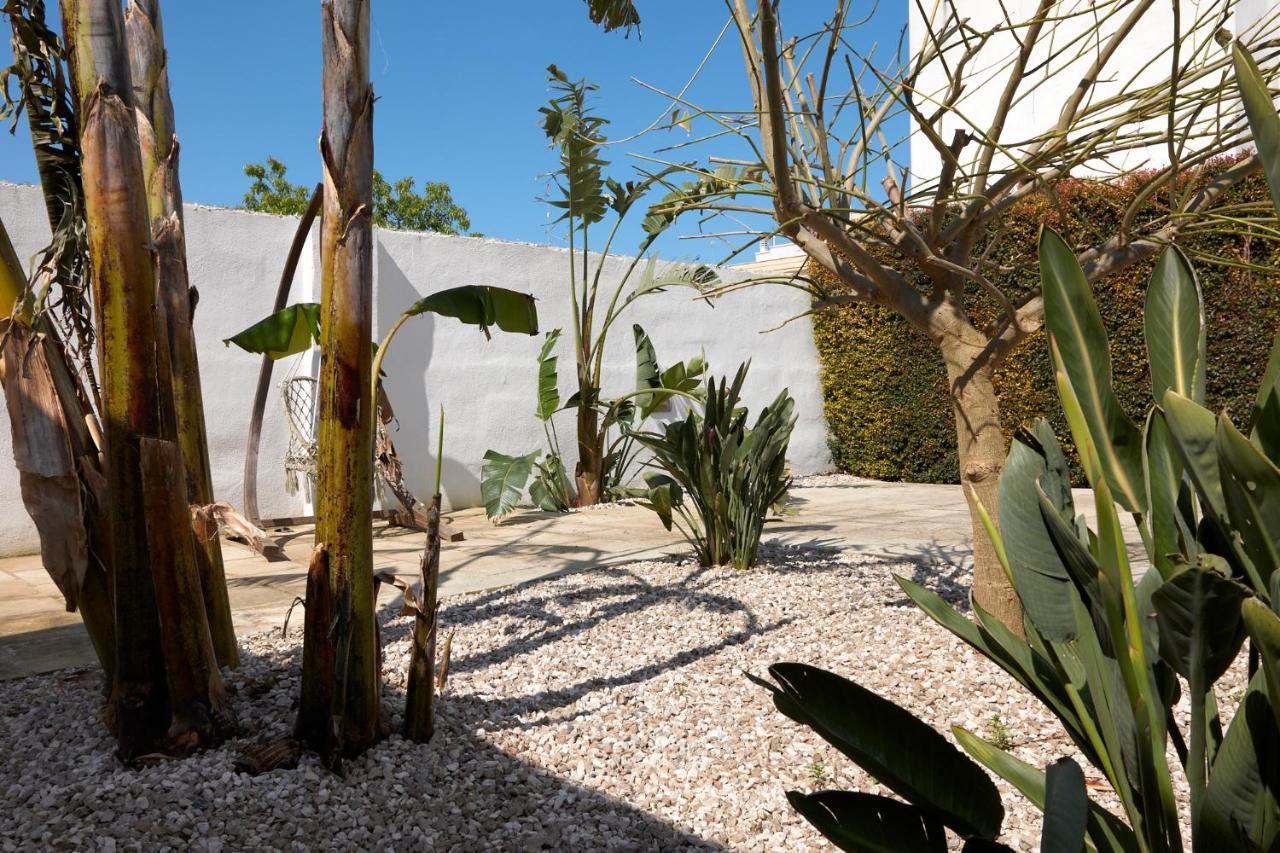 Il Giardino Di Flora - Piscina & Jacuzzi Hotel Lecce Exterior foto