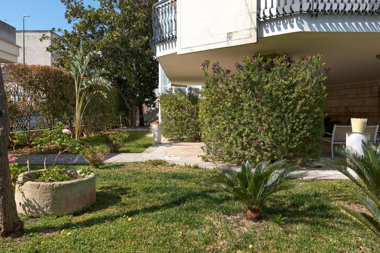 Il Giardino Di Flora Con Piscina Hotel Lecce Exterior foto