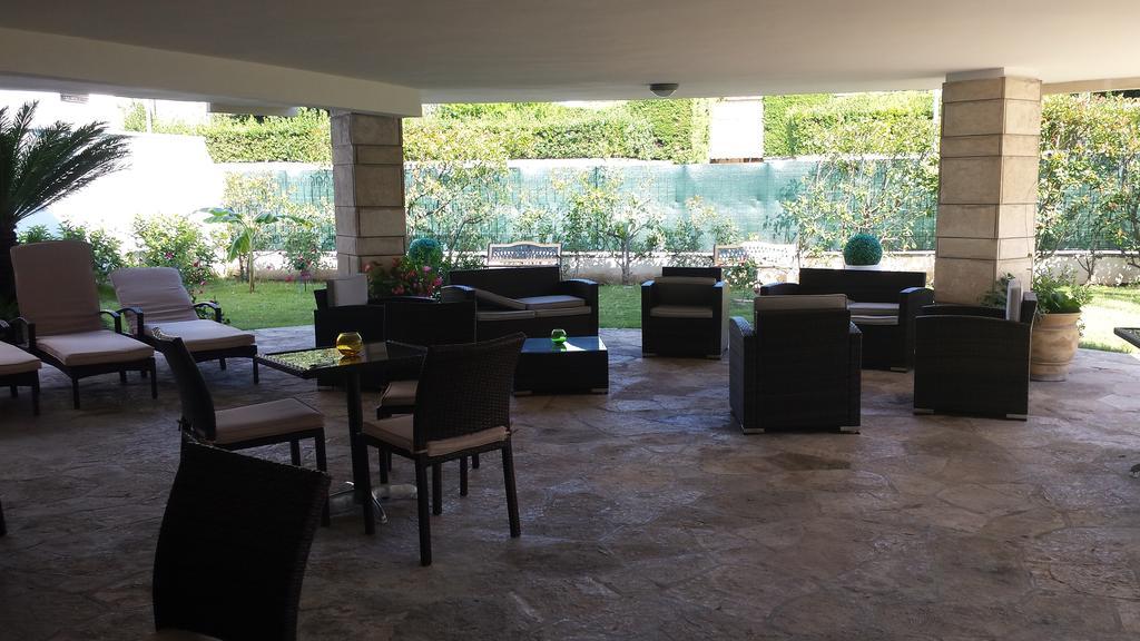 Il Giardino Di Flora Con Piscina Hotel Lecce Exterior foto
